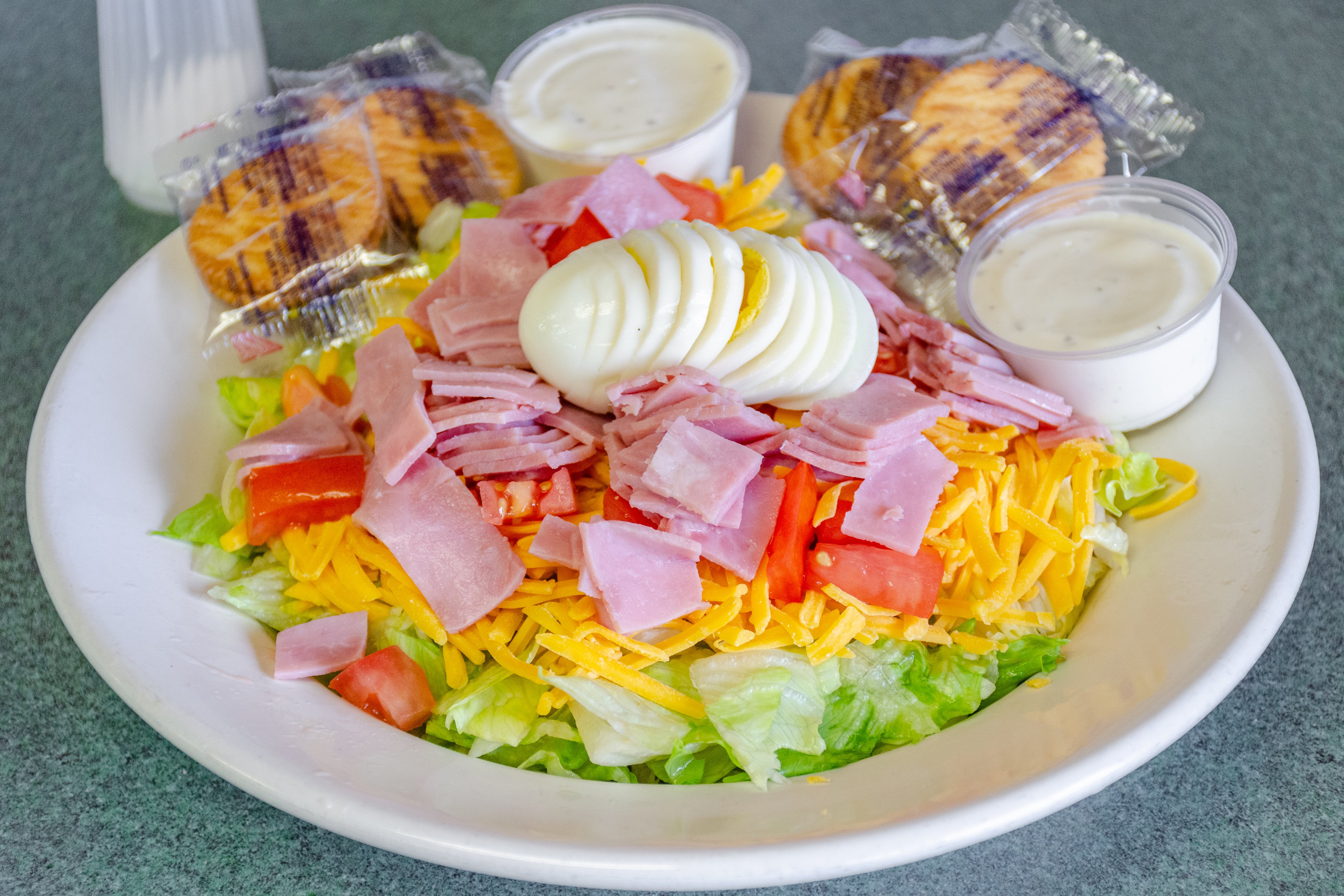 Order Chef Salad - Small food online from Saucy Sisters Pizzeria store, Leesburg on bringmethat.com