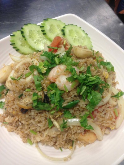 Order F04. Thai Seafood Fried Rice food online from Pho Vieng store, Fort Worth on bringmethat.com