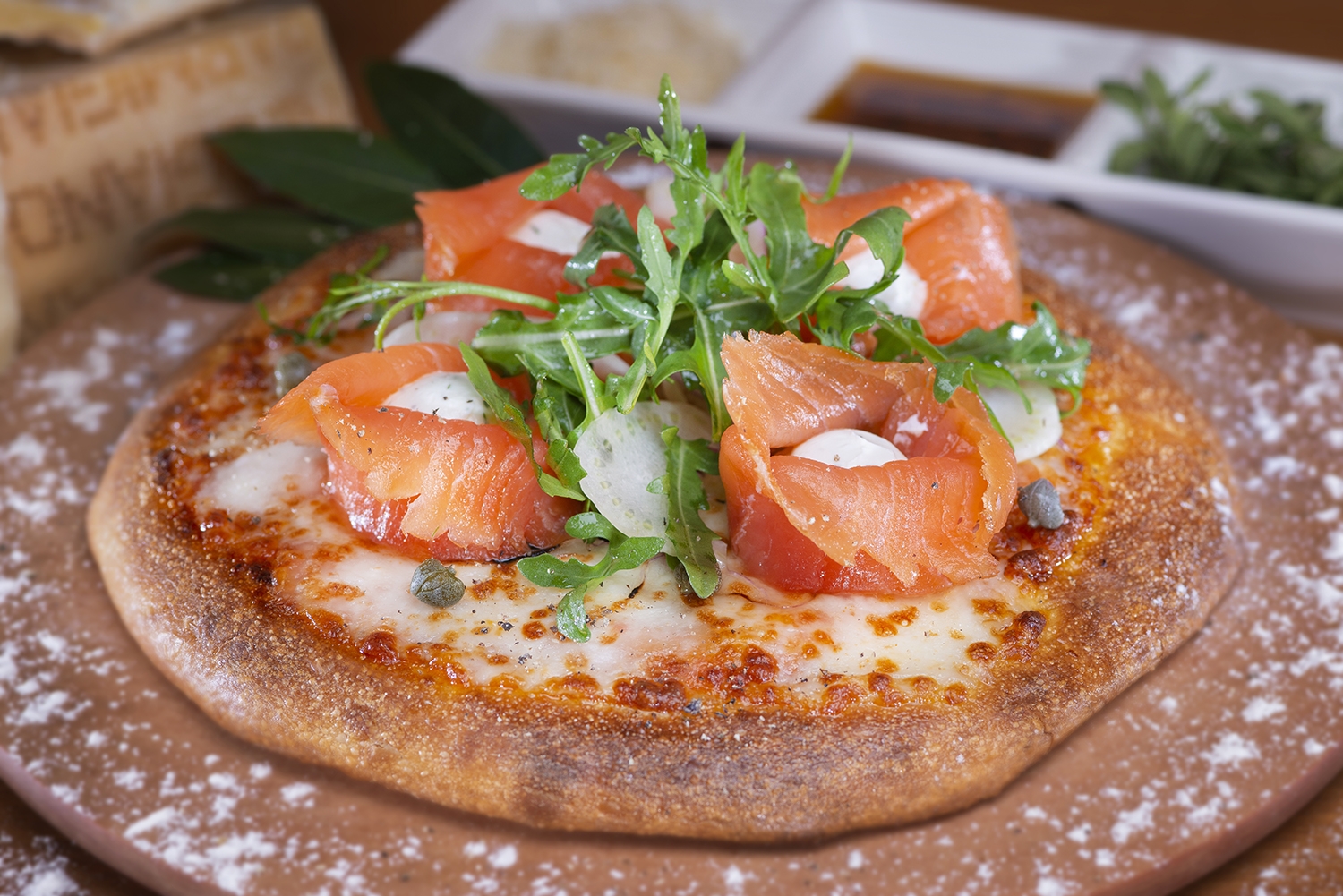Order D'Lox Pizza food online from Urth Caffe store, Las Vegas on bringmethat.com