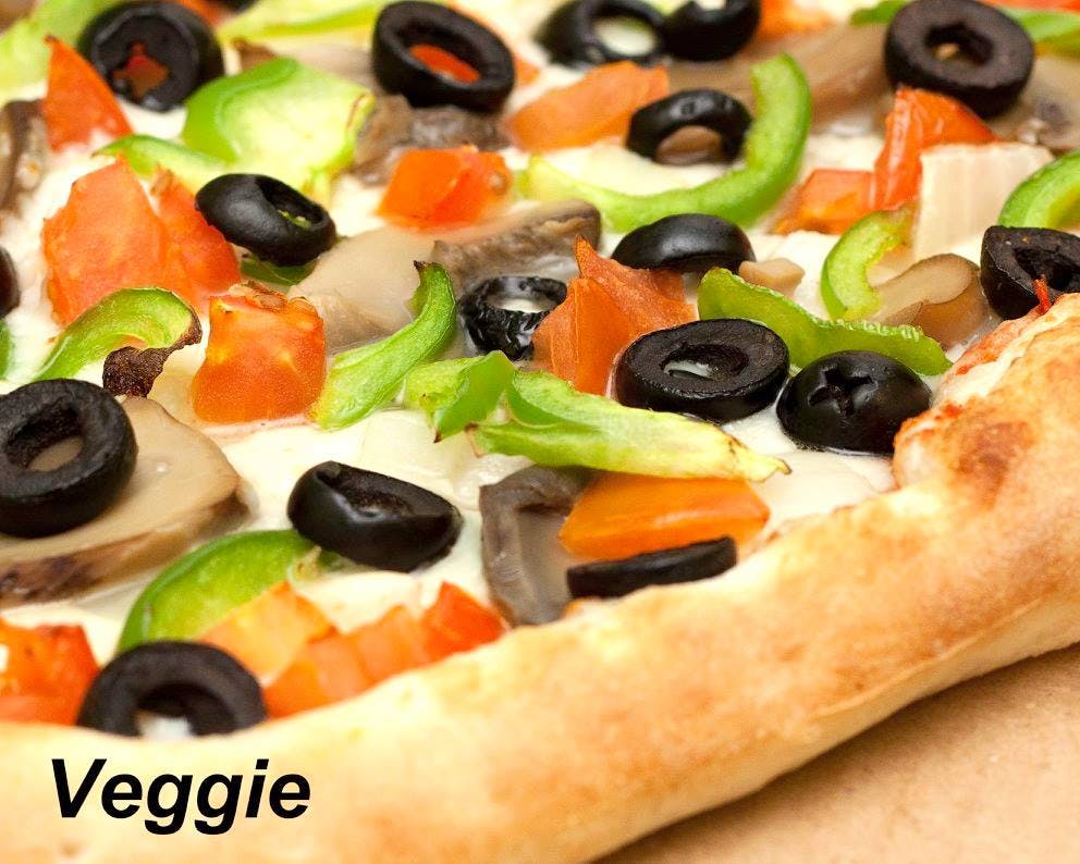Order Veggie Pizza - Small 10'' food online from Rockyanos Pizza store, Dallas on bringmethat.com