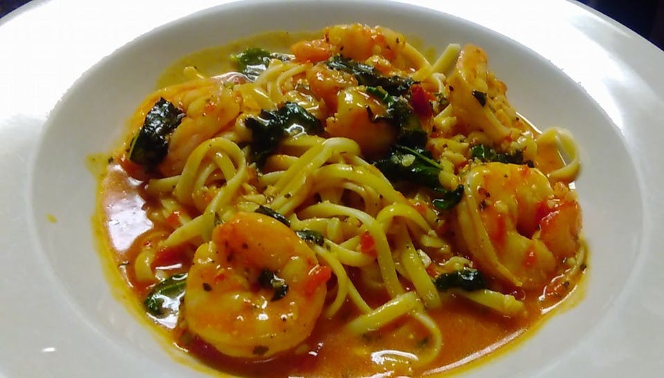 Order Spaghetti & 6 Grilled Shrimp with Marinara Sauce - Entree food online from Giuseppe Italian Grill store, Seguin on bringmethat.com