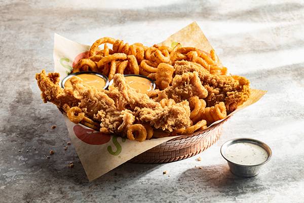 Order 5ct Crispy Crispers® Combo food online from Chili's store, Mission Viejo on bringmethat.com