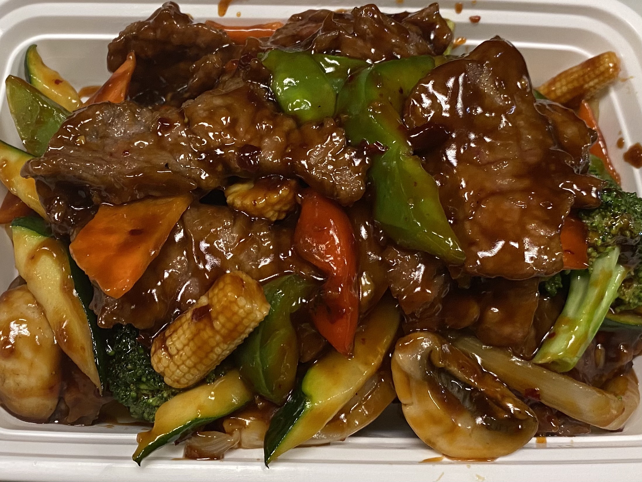 Order Beef with Garlic Sauce鱼香牛 food online from Kumo Asian Fusion store, Brick on bringmethat.com