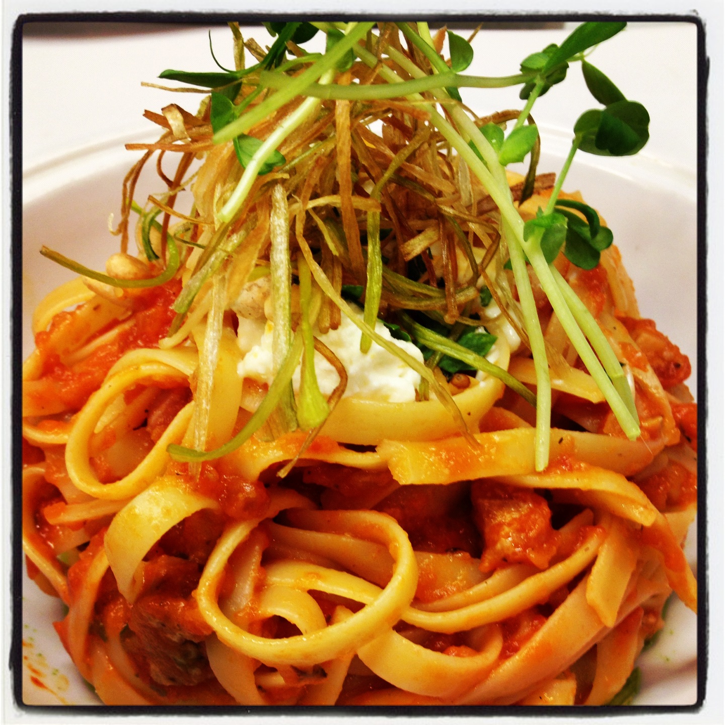Order Fettucini food online from Oakleys Bistro store, Indianapolis on bringmethat.com