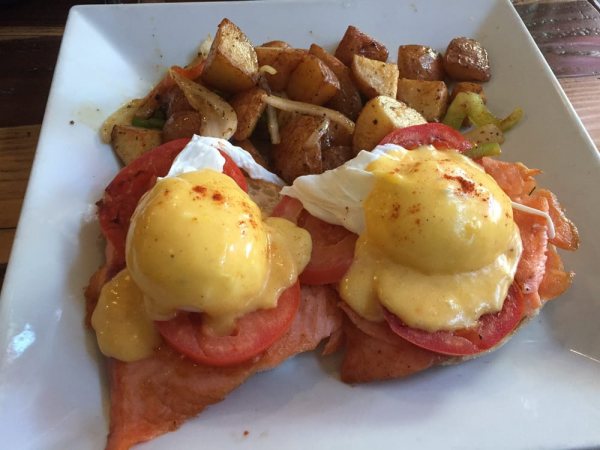 Order Smoked Salmon Benedict food online from Sutter pub store, San Francisco on bringmethat.com