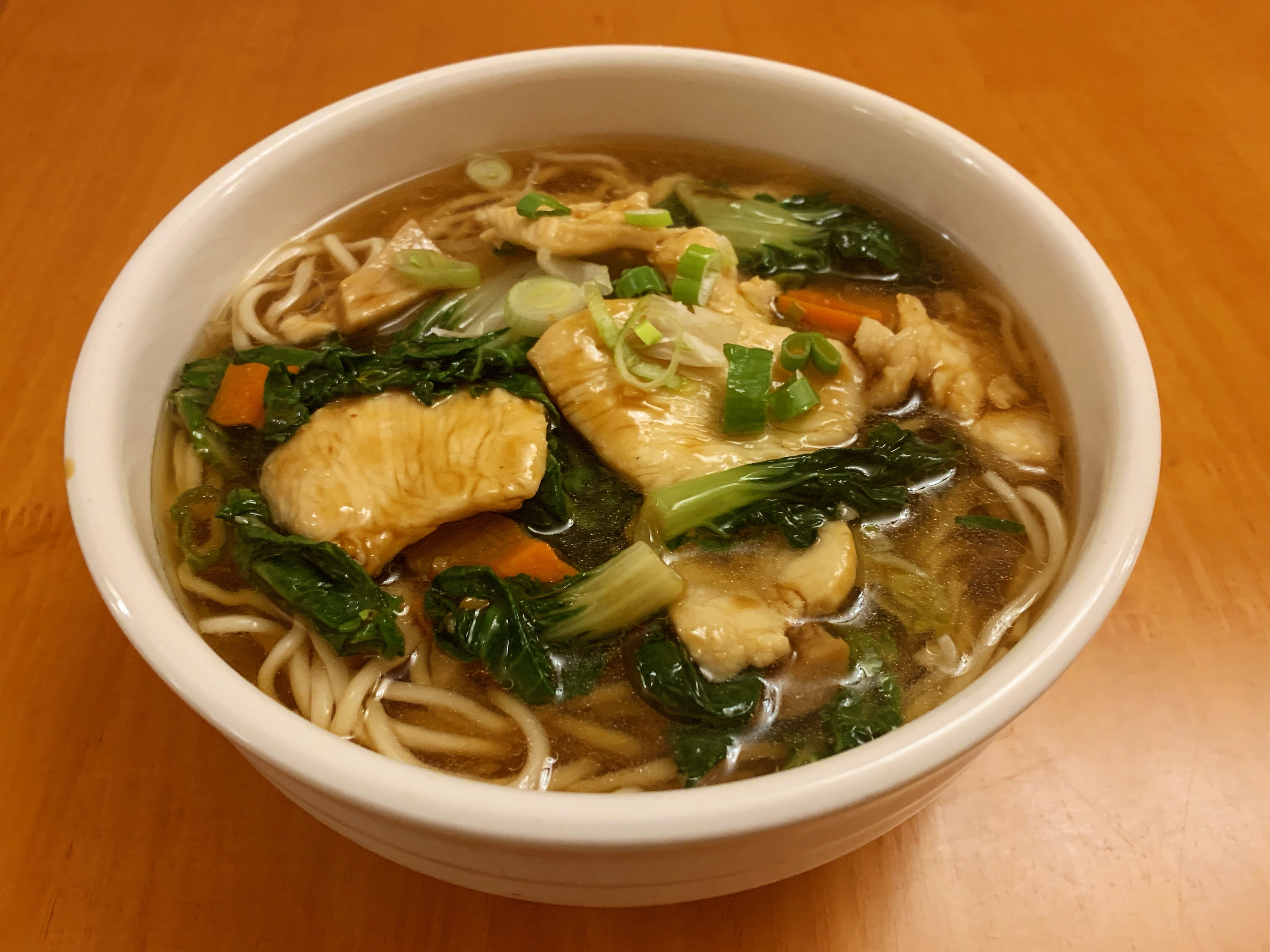 Order Chicken Noodle soup 鸡湯面 food online from King Kee store, San Francisco on bringmethat.com