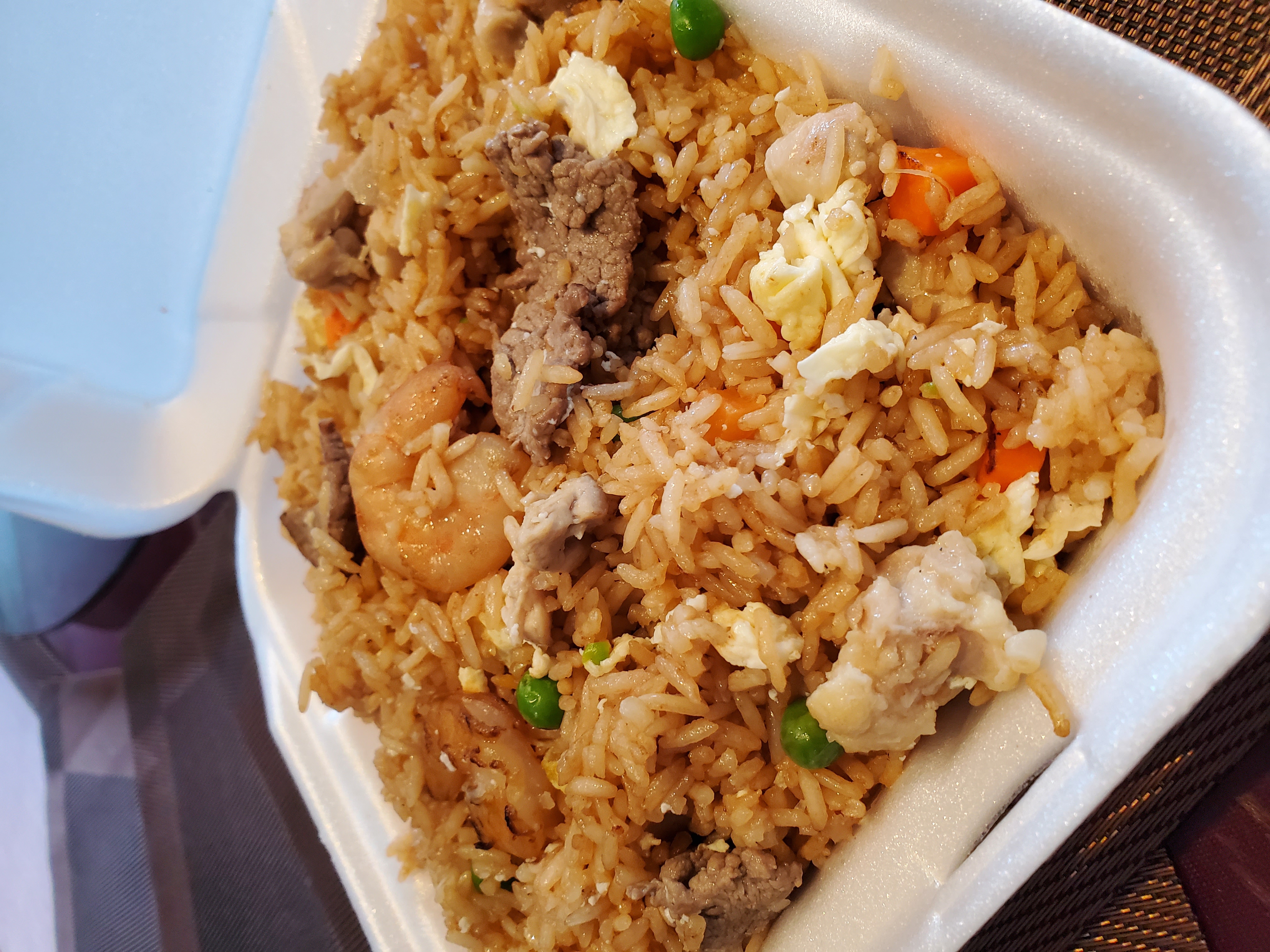 Order 16. House Special Fried Rice 本楼炒饭 food online from China town Restaurant store, Anchorage on bringmethat.com