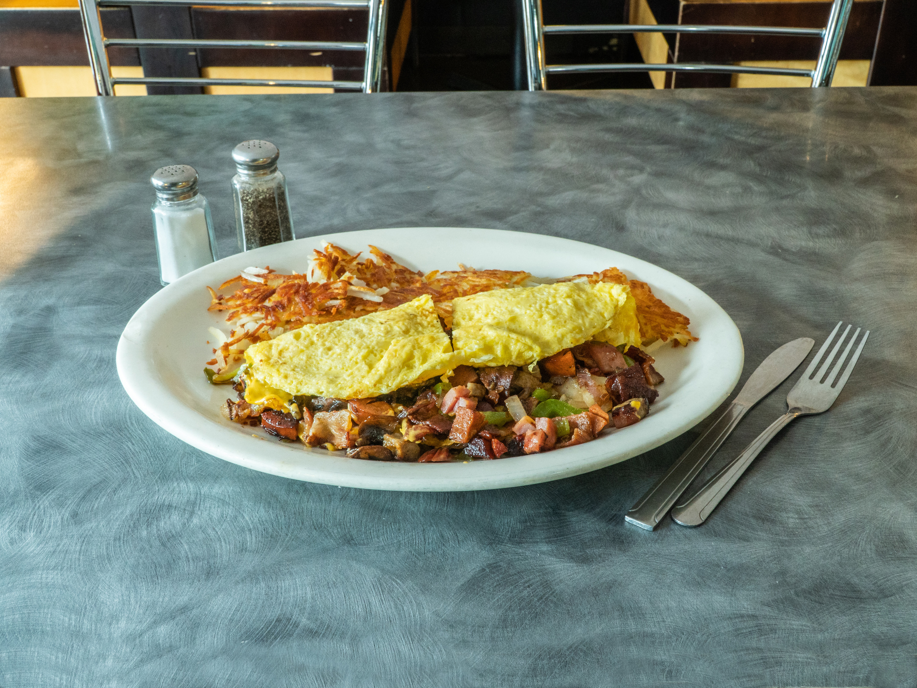Order The Kitchen Sink Omelet food online from Diggers Diner store, Brentwood on bringmethat.com