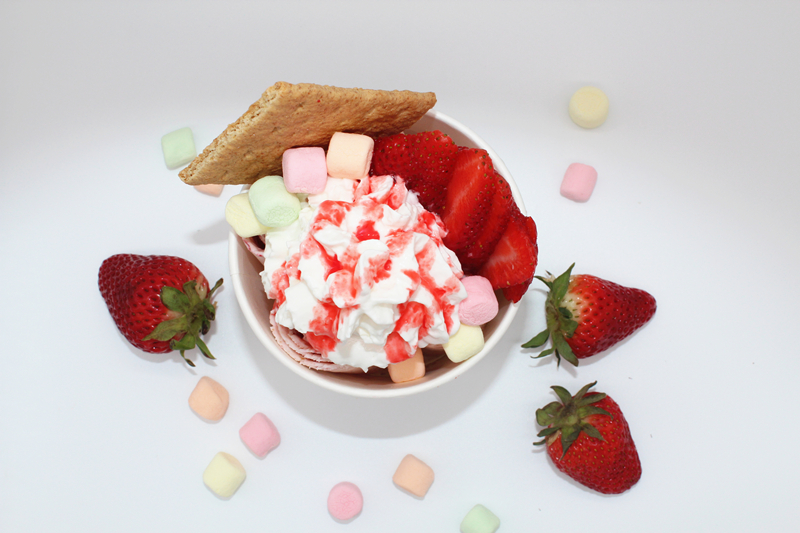 Order 1. Strawberry Sweetie food online from Roll Roll Ice Cream store, New Hartford on bringmethat.com
