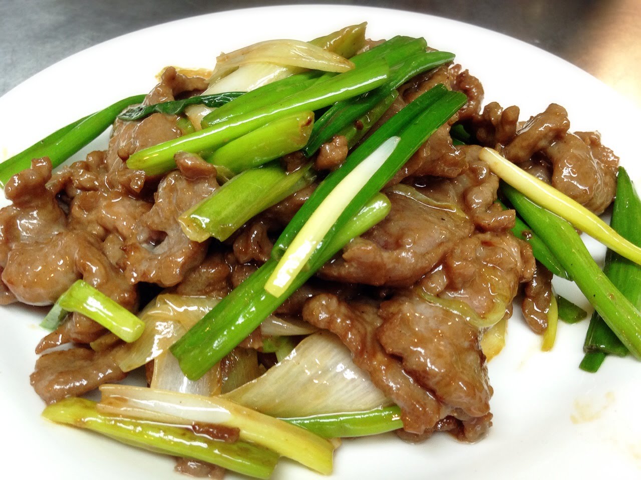 Order 91. Beef with Scallion-葱爆牛 food online from Dragon Town store, Bellevue on bringmethat.com
