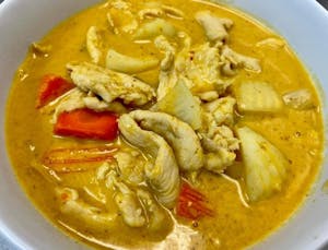 Order C2. Yellow Curry food online from Thai Der store, Las Vegas on bringmethat.com