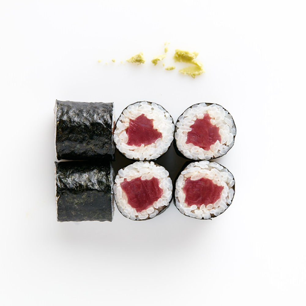 Order Tuna Roll food online from Taisho Bistro store, Buffalo on bringmethat.com