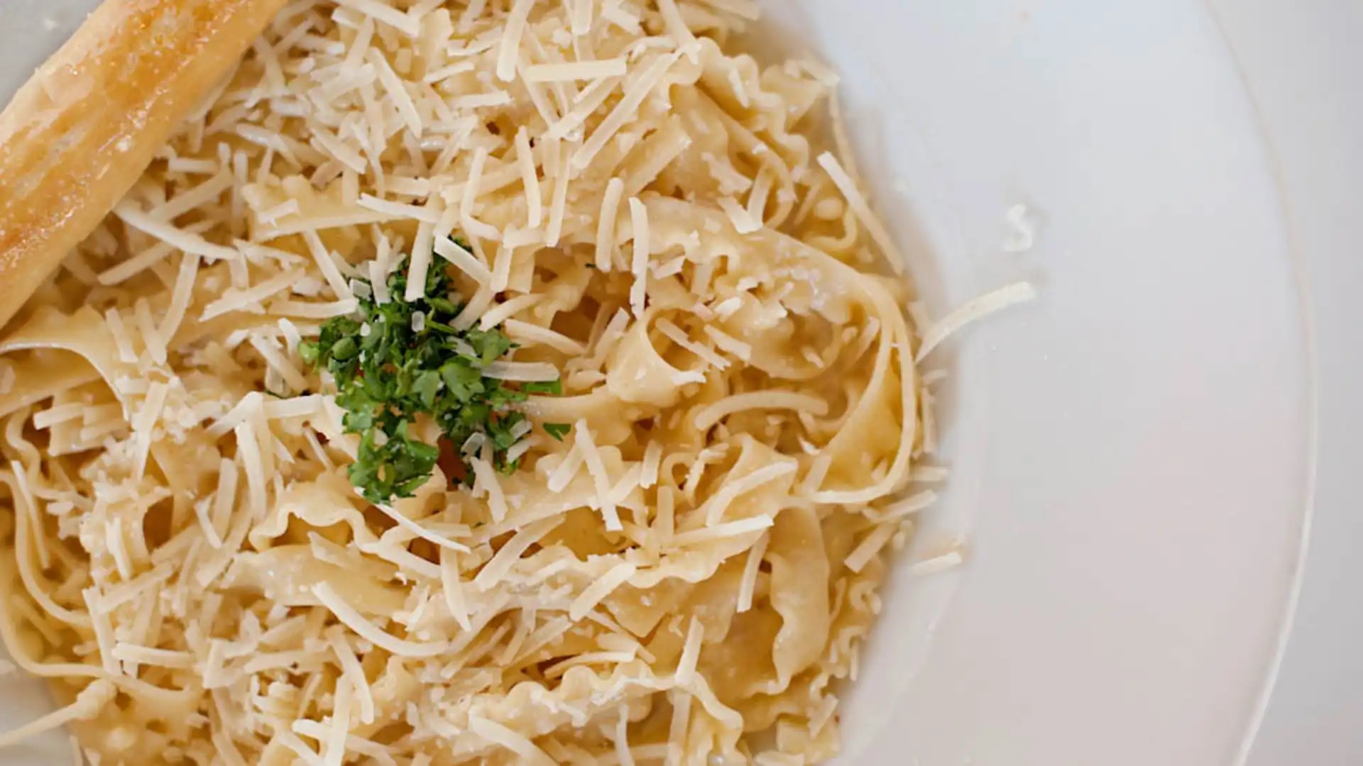 Order Fettuccine Alfredo food online from Nothing But Noodles - Mountain Brook store, Mountain Brook on bringmethat.com