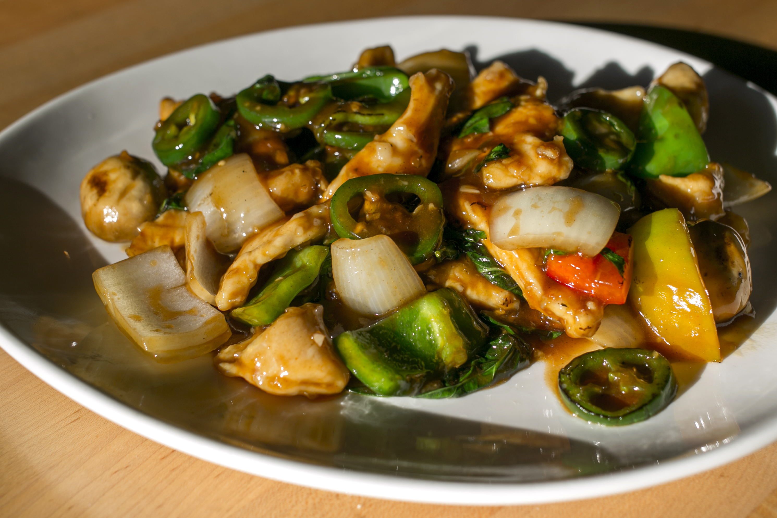 Order Basil Chicken food online from Serai RICE & NOODLES store, Chicago on bringmethat.com