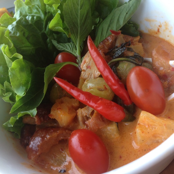 Order Red Curry with Roast Duck food online from Rock wrap & roll store, Chicago on bringmethat.com