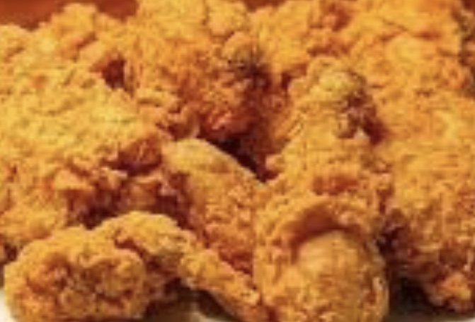 Order Chicken Dinner  food online from 7 Cravings Soulfood Seafood Express store, Cleveland on bringmethat.com