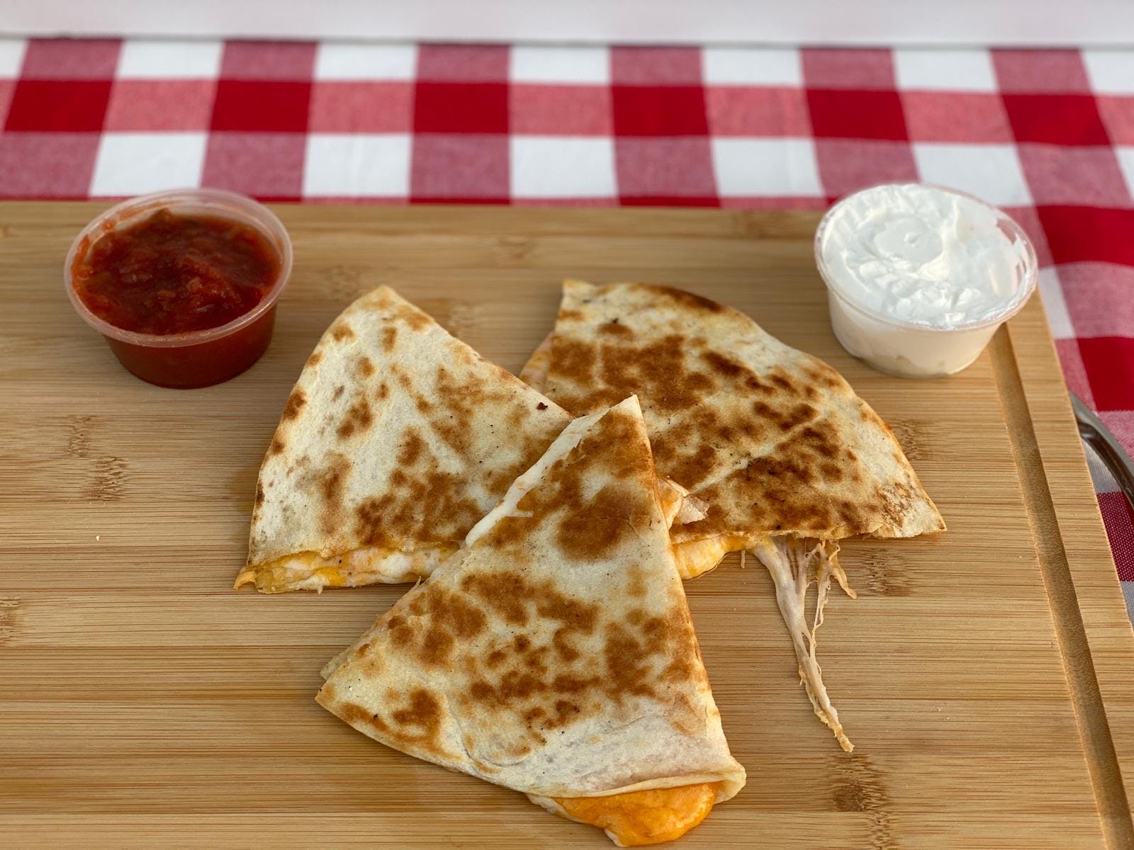 Order Cheese Quesadilla - Appetizer food online from Magura Pizza store, Las Vegas on bringmethat.com