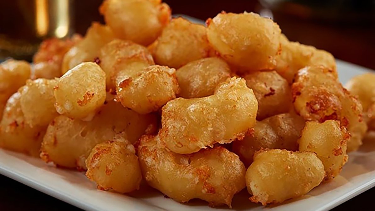 Order Cheese Curds food online from Euro Gyro store, Akron on bringmethat.com