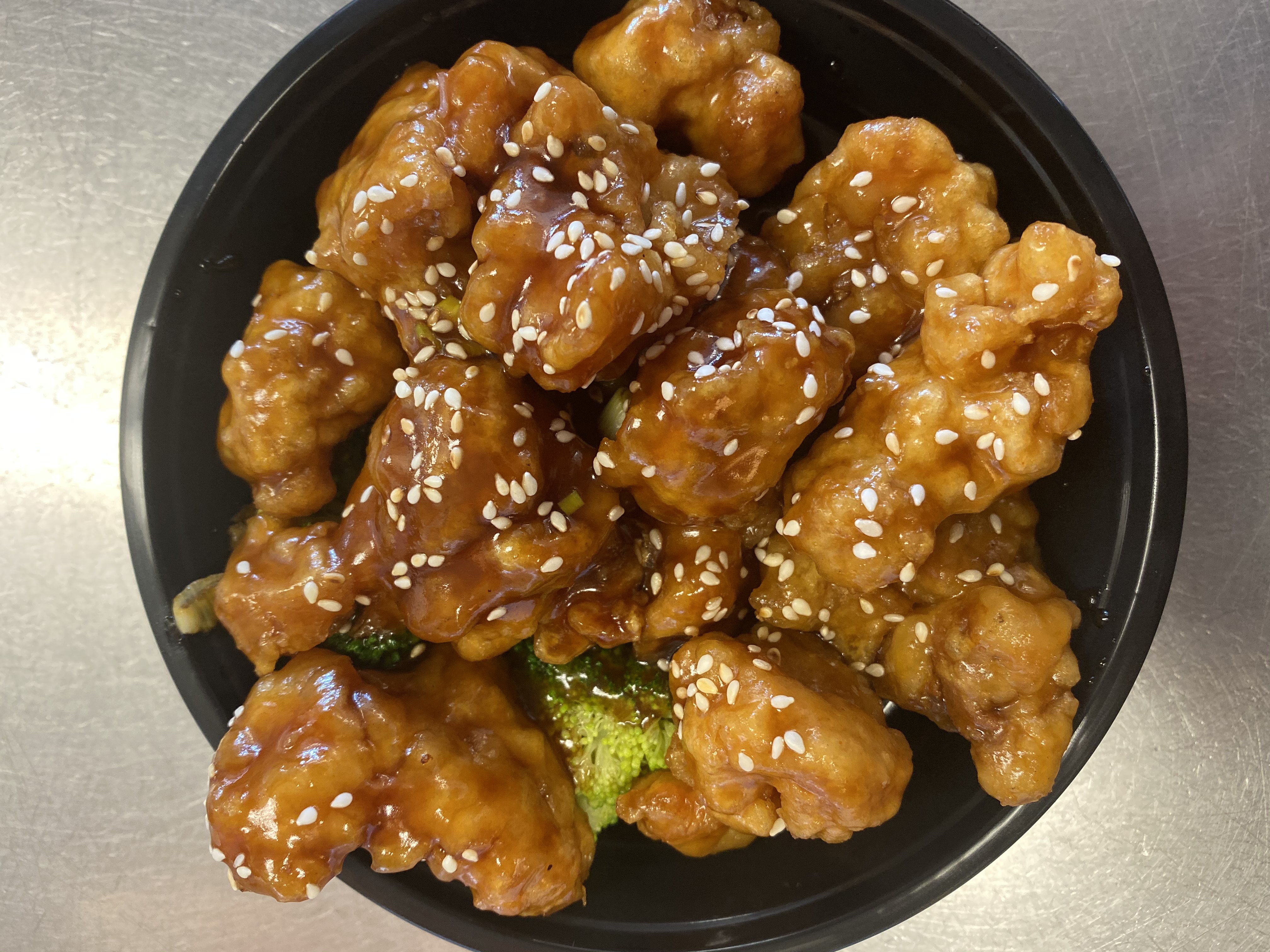 Order H12. Large Sesame Chicken food online from Lucky Star - Market St. store, Wilmington on bringmethat.com