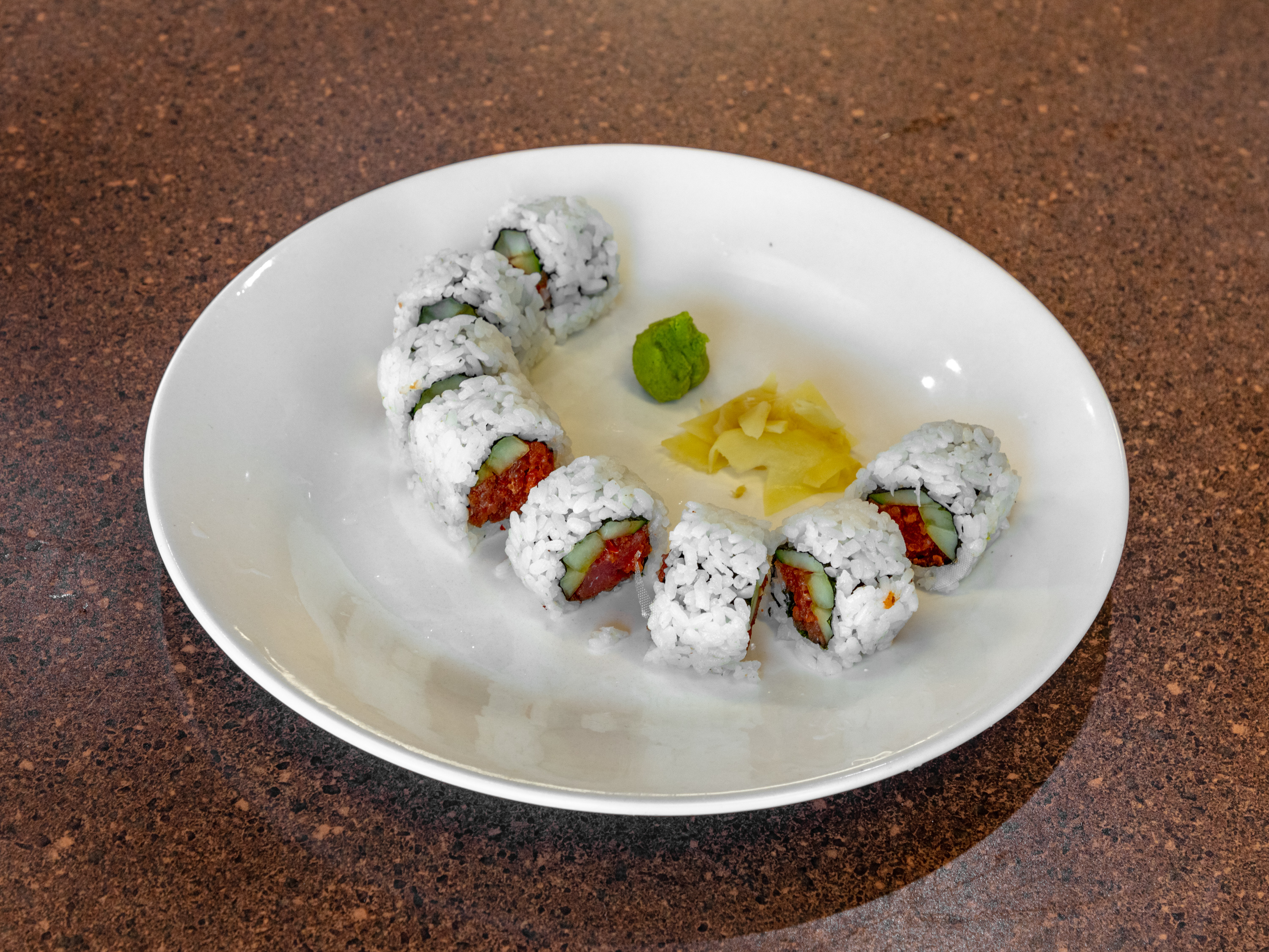 Order TUNA ROLL food online from Tokyo House store, Chandler on bringmethat.com