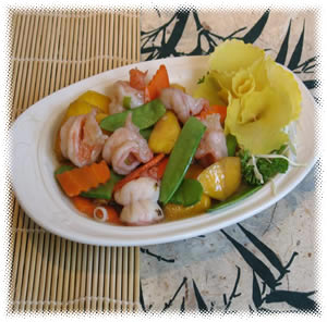 Order 102. Shrimp with Mixed Vegetable food online from Jade Garden Restaurant store, Ithaca on bringmethat.com