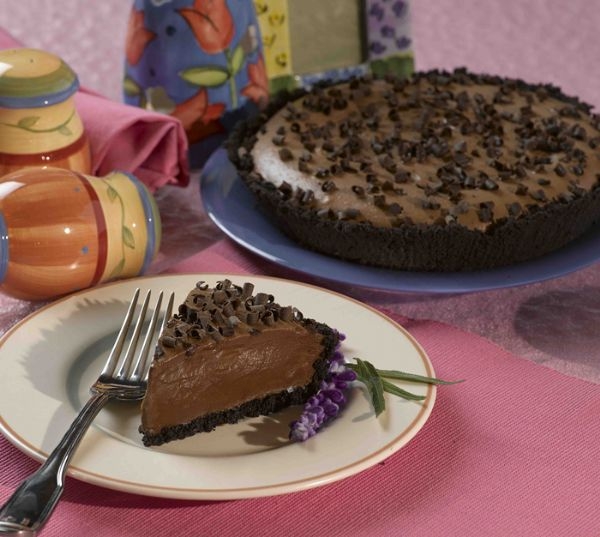 Order Belgium Chocolate Mousse Pie food online from Captain’s Curbside Seafood store, Trappe on bringmethat.com