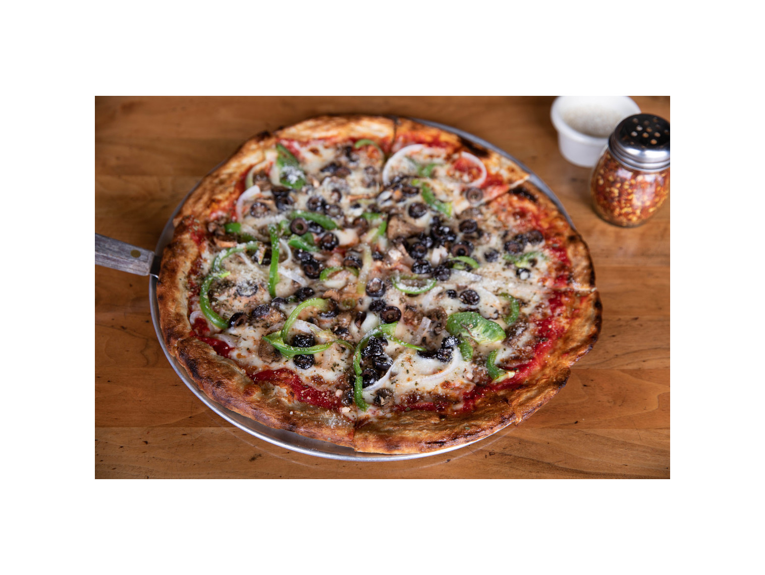 Order CLASSIC VEGGIE 14" food online from Patxi's Chicago Pizza store, San Francisco on bringmethat.com