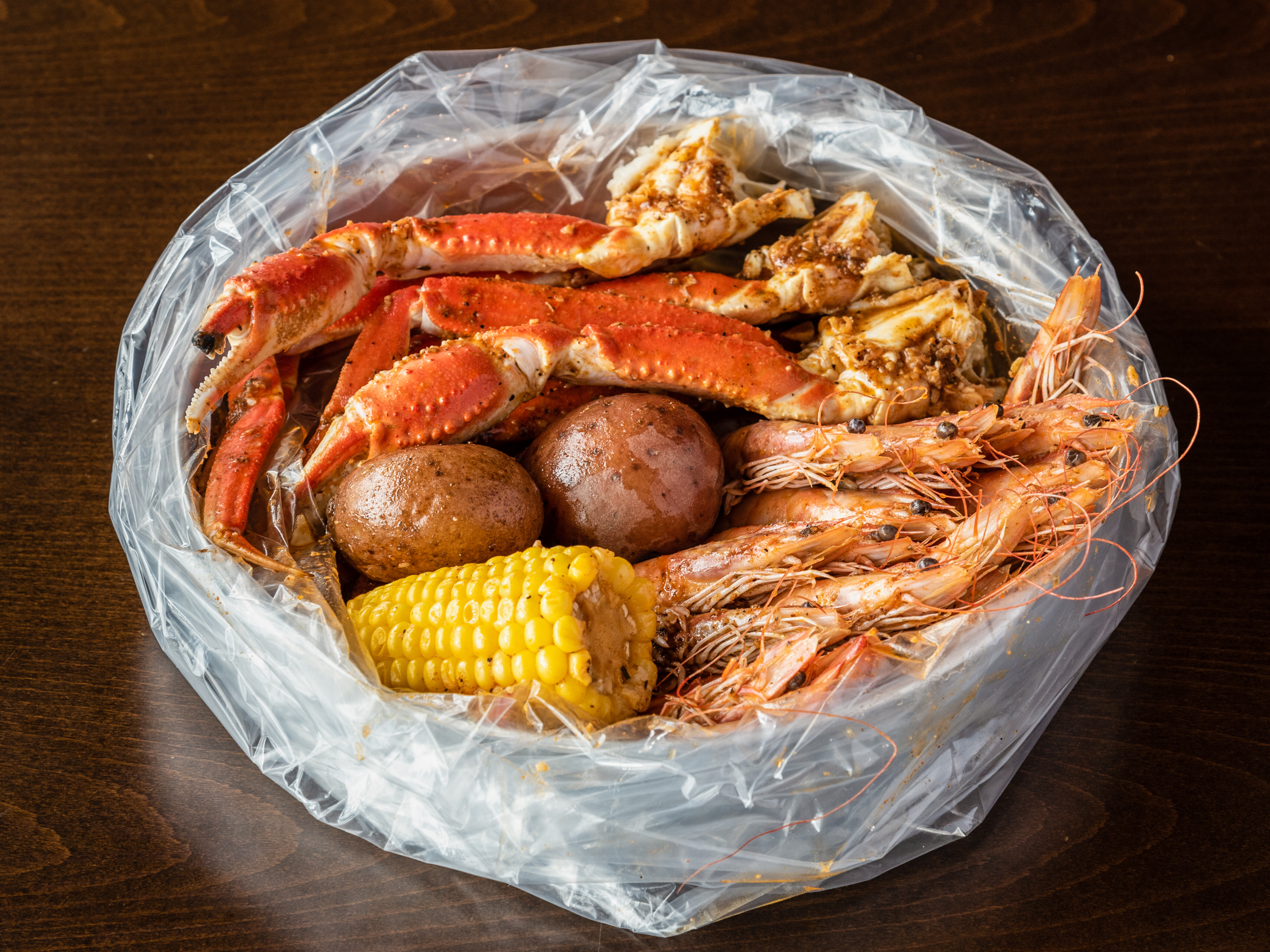Order 4. Snow Crab and Shrimp with Head Combo food online from Shaking Seafood store, Roslindale on bringmethat.com