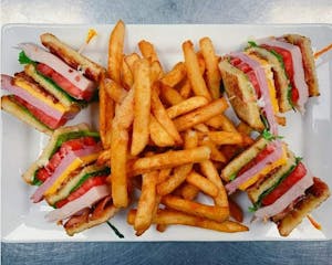 Order Ultimate Club Sandwich  food online from Chill N Grill Xpress store, Summerville on bringmethat.com