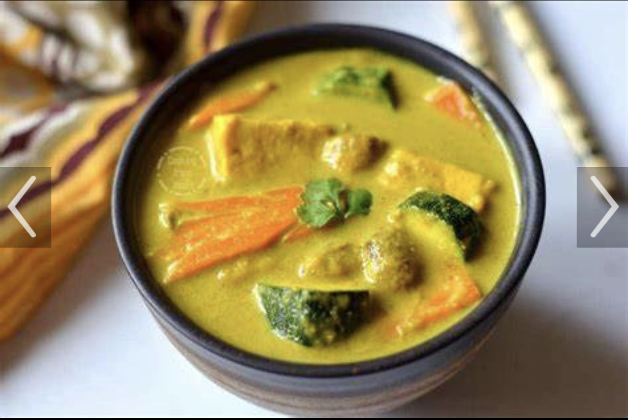Order Yellow Curry food online from Luck thai store, Brooklyn on bringmethat.com