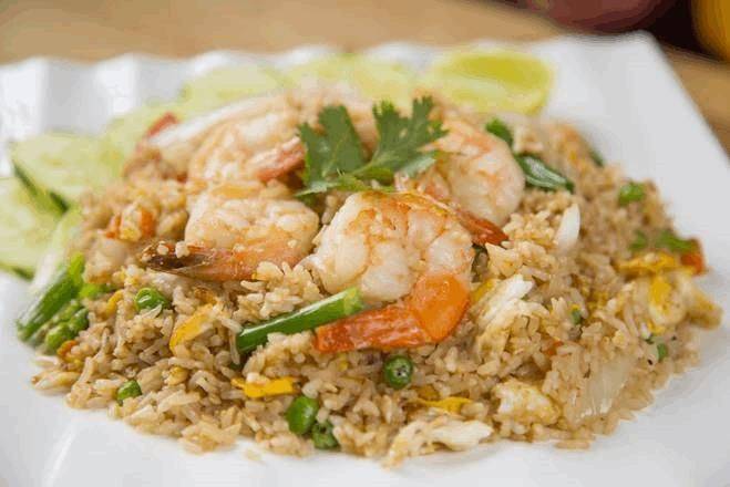Order Thai Fried Rice food online from B Thai Cuisine store, Lynnwood on bringmethat.com