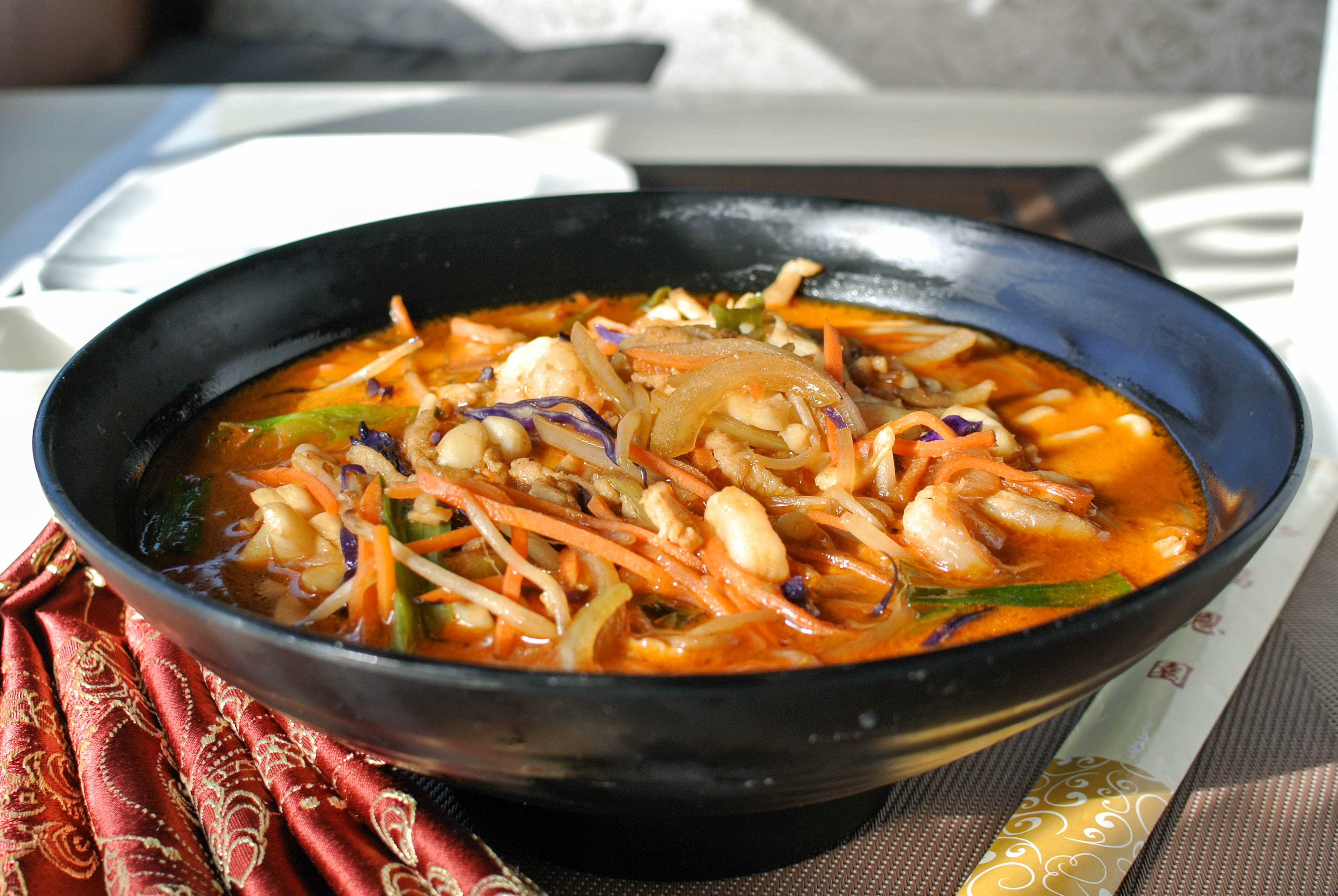 Order Kimchi Noodle Soup 辣白菜炒碼麵 food online from Fey Restaurant store, Menlo Park on bringmethat.com