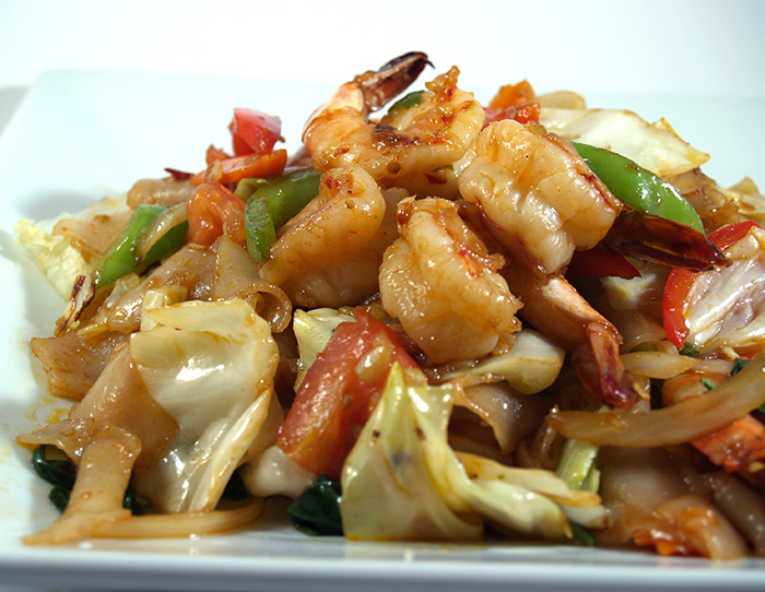 Order Spicy Noodle food online from Sa Ung Thai Restaurant store, Harbor City on bringmethat.com