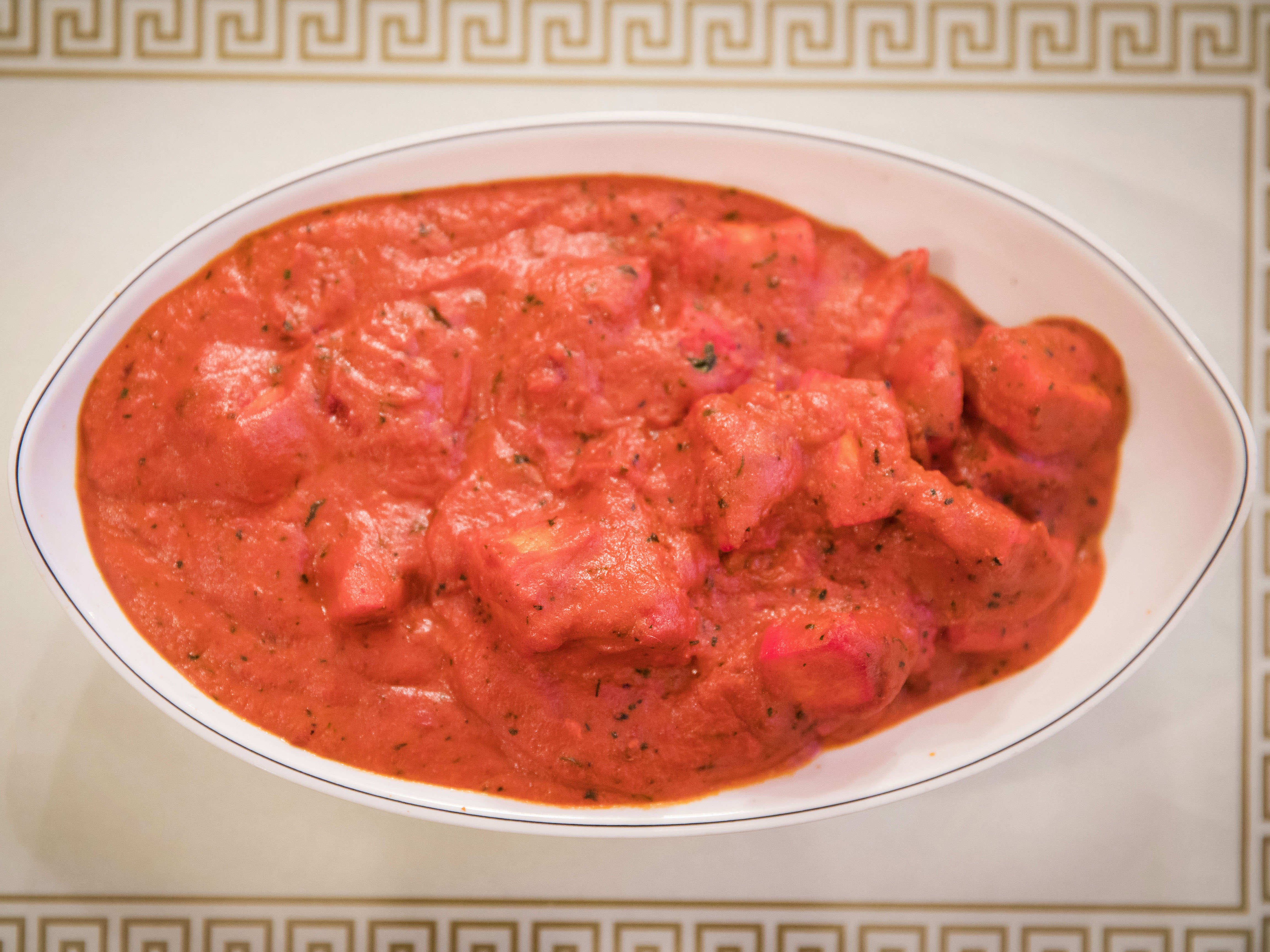 Order Chicken Tikka Masala  food online from Sitar Indian Cuisine store, Huntsville on bringmethat.com
