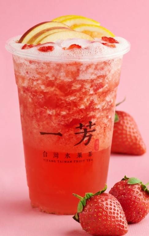 Order Strawberry Fruit Tea Frappe 草莓水果茶 food online from Yi Fang Torrance store, Torrance on bringmethat.com