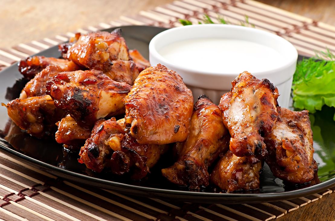 Order BUFFALO WINGS food online from Kirk Tacos Fusion store, Brooklyn on bringmethat.com