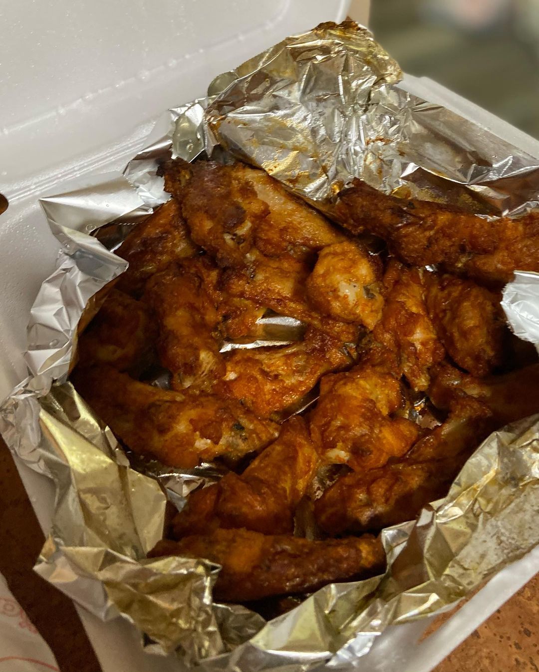 Order Oven Baked Hot Wings food online from Bennys Pizza Restaurant store, Westland on bringmethat.com