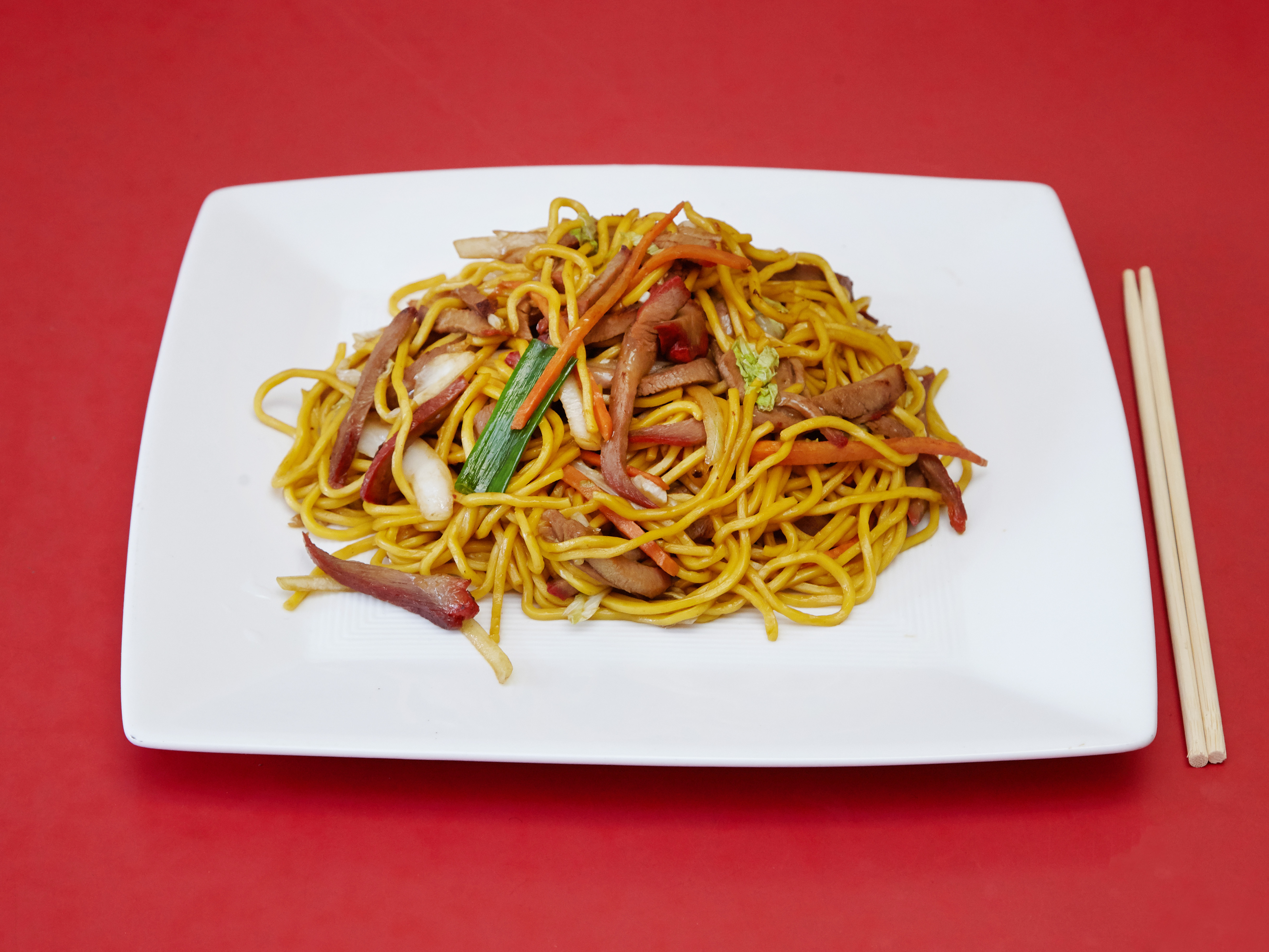 Order 42. Pork Lo Mein food online from Empire express chinese restaurant store, Brooklyn on bringmethat.com