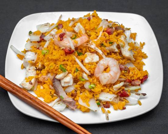 Order Deluxe Fried Rice food online from King Shing store, Ann Arbor on bringmethat.com