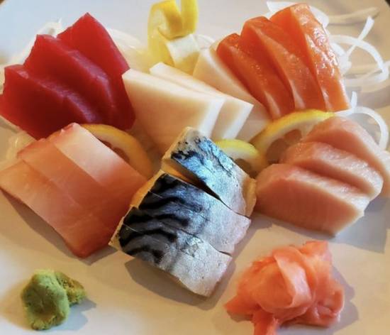 Order Sashimi Deluxe food online from Oishi Susi store, Libertyville on bringmethat.com
