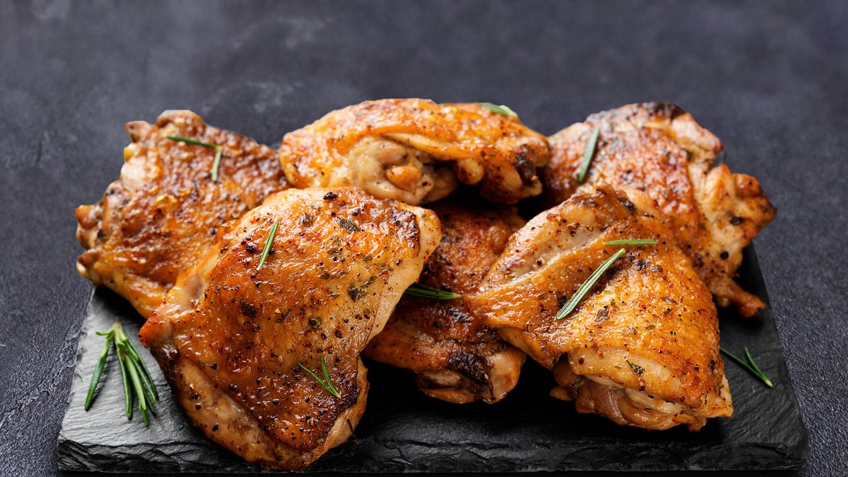 Order Chicken Thigh food online from Martina Chicken Specials store, Covina on bringmethat.com