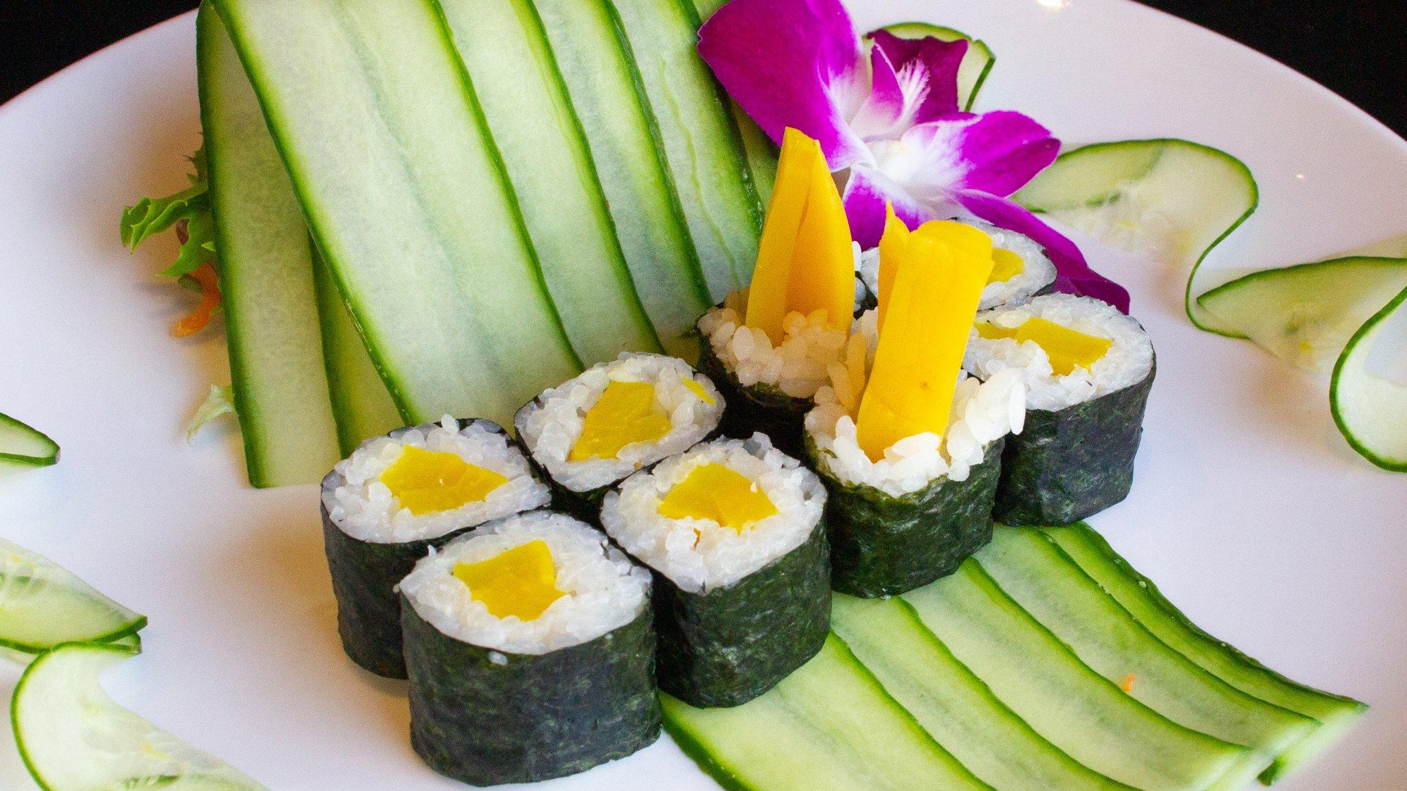 Order Shinko Maki Roll food online from Hapa Sushi Grill and Sake Bar Lodo store, Denver on bringmethat.com