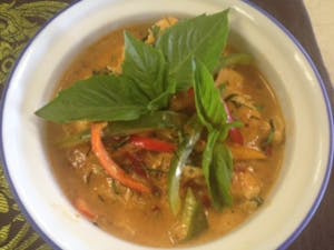 Order Pa-Nang Curry food online from Bann Thai Cafe store, Wichita on bringmethat.com