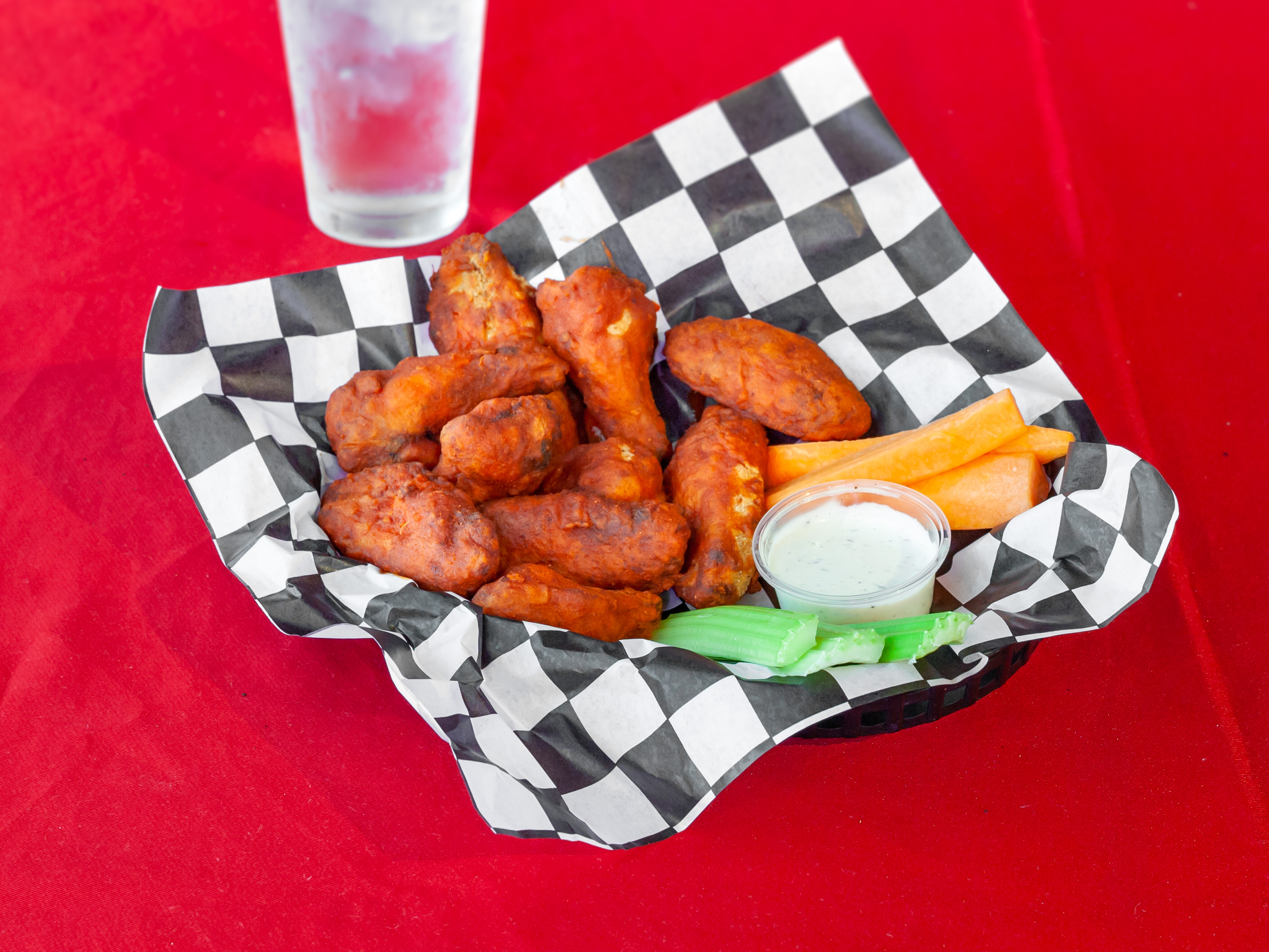 Order Jumbo Wings 10 Wings food online from Tailgaters Sports Bar & Grill store, Bolingbrook on bringmethat.com