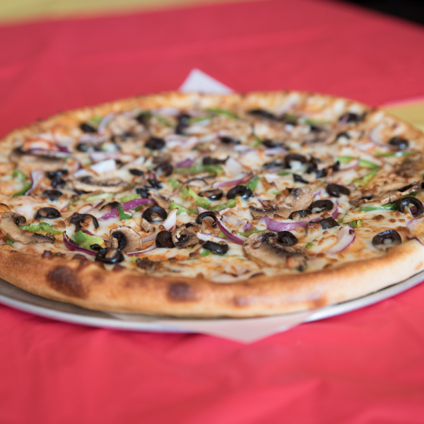 Order Vegetarian Pizza food online from LA Pizza store, Panorama City on bringmethat.com