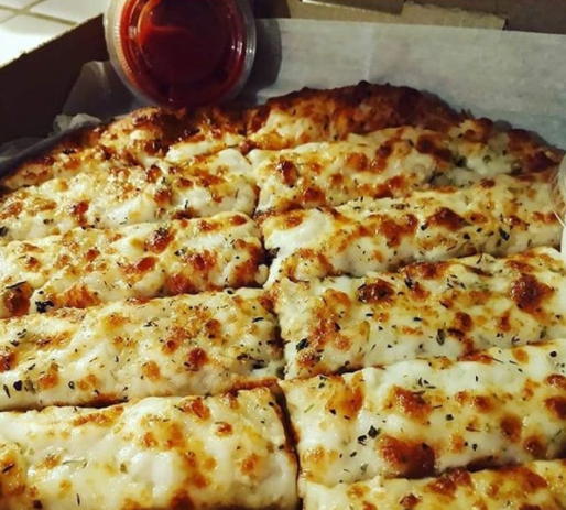 Order Garlic Bread w Cheese food online from Pizza My Way store, Pleasant Hill on bringmethat.com