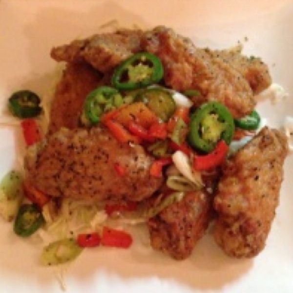 Order 51. Salt and Pepper Chicken Wings food online from Yum yum hunan store, San Francisco on bringmethat.com