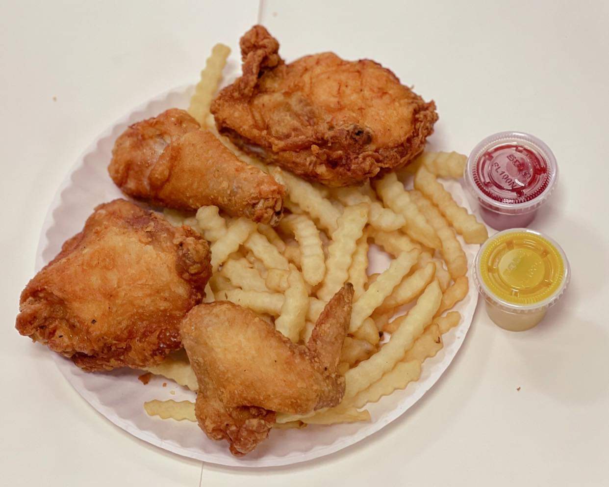 Order #4. Four Piece Chicken Combo food online from Crown Fried Chicken store, Newark on bringmethat.com