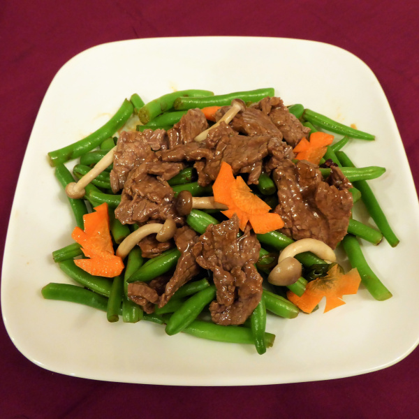 Order Beef with String Beans 四季豆牛 food online from King Kee store, San Francisco on bringmethat.com