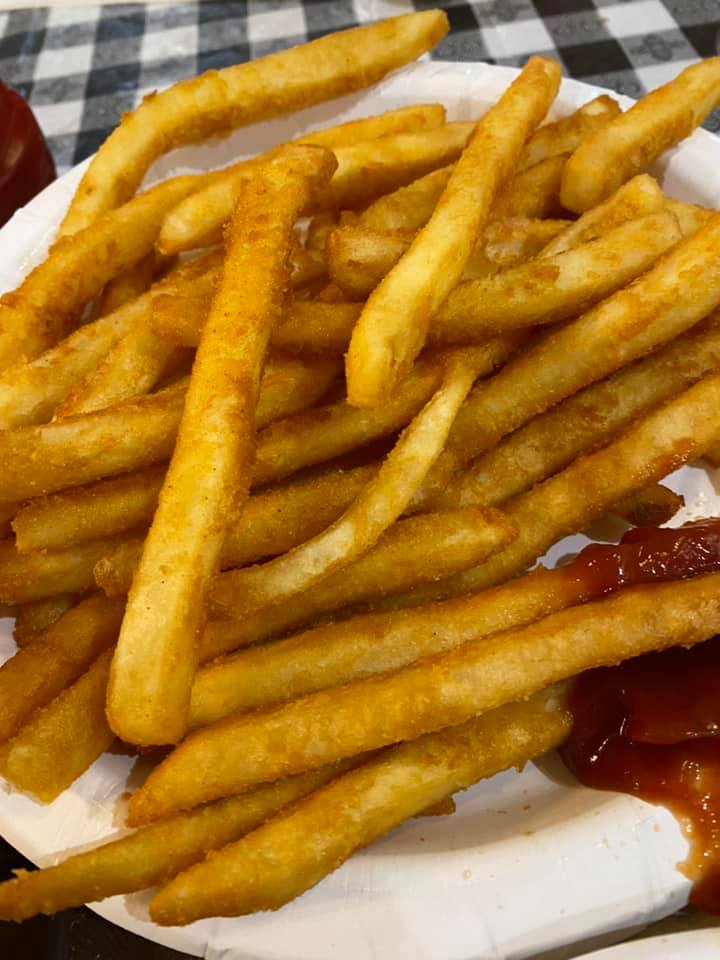 Order French Fries food online from Bubba Bbq And Steakhouse store, Ennis on bringmethat.com